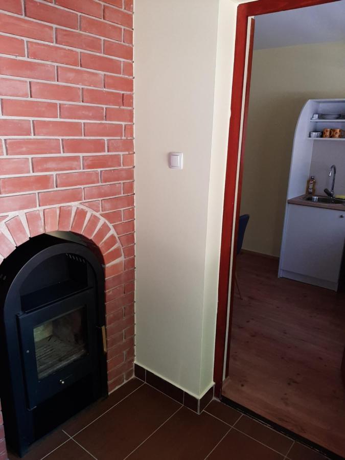 Gyopar Gyoengye Apartmanhaz Orosháza Dış mekan fotoğraf