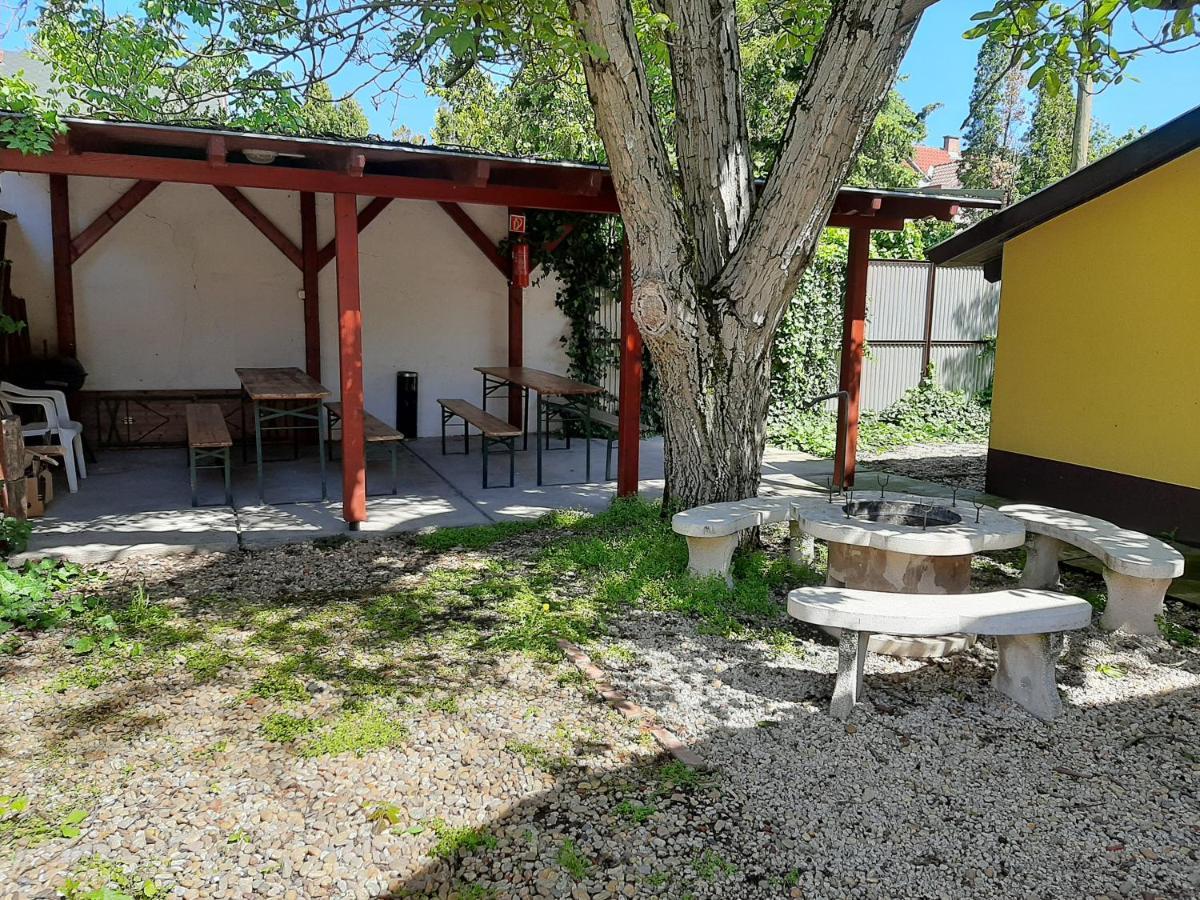 Gyopar Gyoengye Apartmanhaz Orosháza Dış mekan fotoğraf