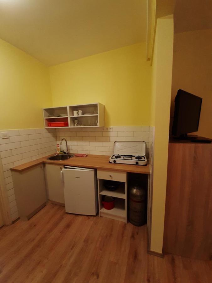 Gyopar Gyoengye Apartmanhaz Orosháza Dış mekan fotoğraf