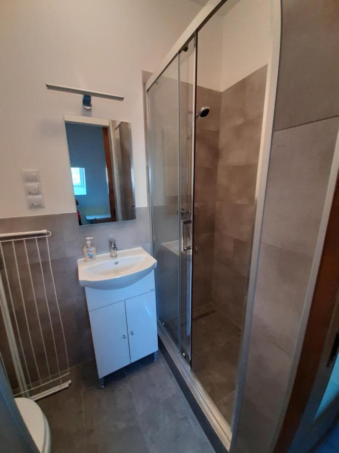 Gyopar Gyoengye Apartmanhaz Orosháza Dış mekan fotoğraf