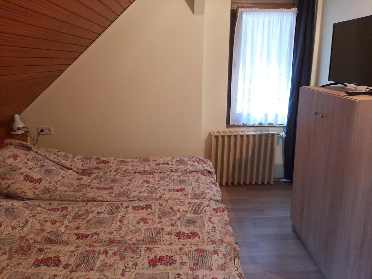 Gyopar Gyoengye Apartmanhaz Orosháza Dış mekan fotoğraf