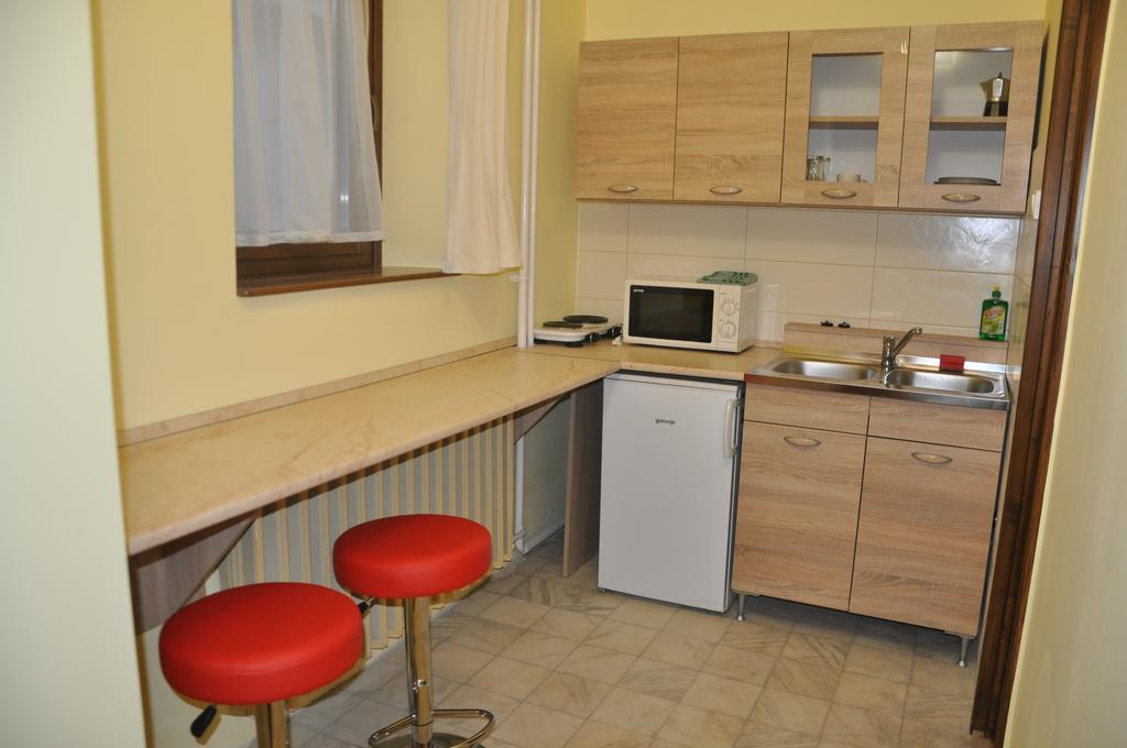 Gyopar Gyoengye Apartmanhaz Orosháza Dış mekan fotoğraf